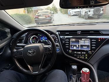 водный матор: Toyota Camry: 2020 г., 2.5 л, Вариатор, Гибрид, Седан — 7