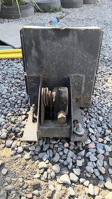 усиленный: Фаркоп Для грузовых авто Mercedes-Benz — 1