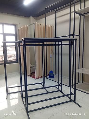 банеры вывески: Торговое оборудование для магазина одежды - Металлические — 3