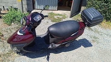 Мототехника: Тип скутера Suzuki, 150 куб. см, Бензин, Б/у — 2