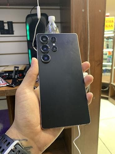 Китайская версия Смартфон с большим плоским экраном и блоком из пяти