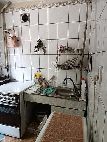номера старой серии: 2 комнаты, 41 м², Черёмушки мкр., Хрущевка, 1 этаж, Старый ремонт — 10