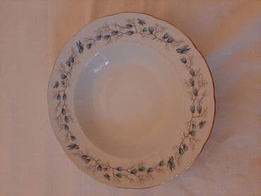 старые посуды: Продаю набор винтажных больших суповых тарелок Thun, Чехословакия — 1