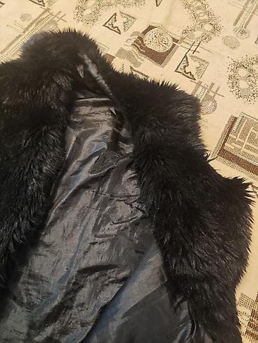 lining 38: Жилетка женскаямех искусственный сост хорошее,размер 42 -44 — 2