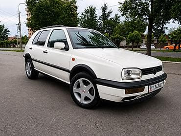 Volkswagen Golf: 1993 г., 1.6 л, Механика, Бензин, Хэтчбэк