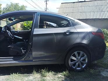 w210 cdi: Hyundai Solaris: 2012 г., 1.4 л, Автомат, Бензин, Седан — 8