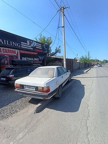 Audi 100: 1989 г., Седан