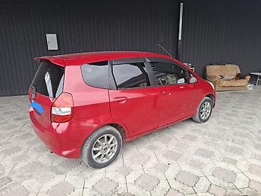5d mark: Honda Fit: 2002 г., 1.3 л, Автомат, Бензин, Хэтчбэк — 3