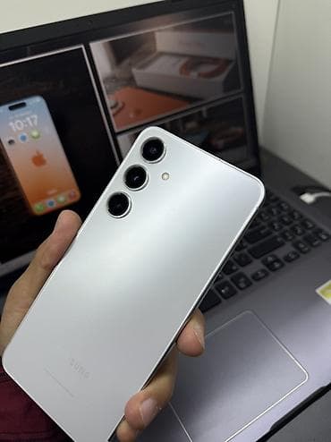 iphone 11 64: Samsung Galaxy S24+, Б/у, 512 ГБ, цвет - Серебристый, 1 SIM, eSIM — 2