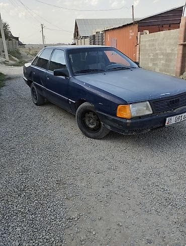 аудио касета: Audi 100: 1989 г., 2.3 л, Механика, Бензин, Седан — 1