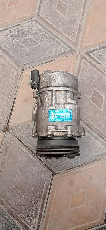 Компрессор Volkswagen 2003 г., Б/у, Оригинал, Япония — 1