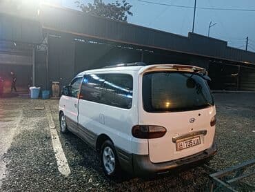 Hyundai: Hyundai H-1 (Grand Starex): 2001 г., 2.6 л, Механика, Дизель, Минивэн — 1