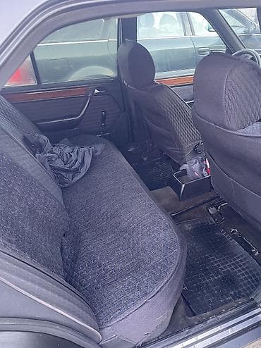 jac m3: Mercedes-Benz W124: 1993 г., 2.2 л, Механика, Бензин, Седан — 5