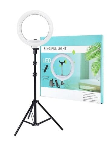 кольцевая лампа для видео: Лампы со штативом. штатив 2 метра диаметр лампы 33см, светится разными — 1