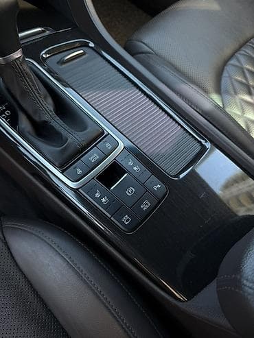 оптим: Kia Optima: 2018 г., Седан — 6