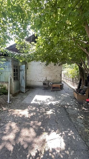 Дома: Продаю : пол дома с участком 2,5 сотки Локация: - район Тоголок Молдо — 3