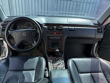 mers 212: Mercedes-Benz E-Class: 2000 г., 4.3 л, Автомат, Бензин, Седан — 8