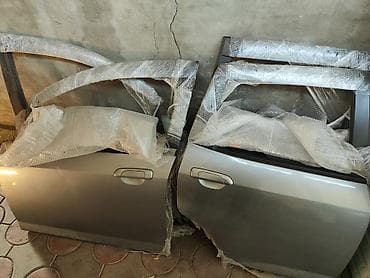 Чыпкалар: Эшик Комплект Honda, Колдонулган, Оригинал — 1