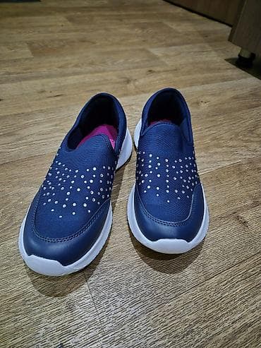 обувь 29: Туфли. 39 размер. Замша новые ! 
Босоножки 
шлепанцы — 10