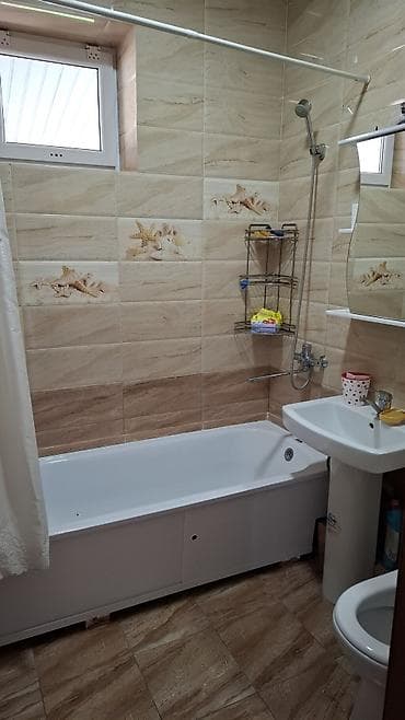 Аренда домов: Сдаю в аренду двухэтажный дом в районе Селекционное, на длительный — 4