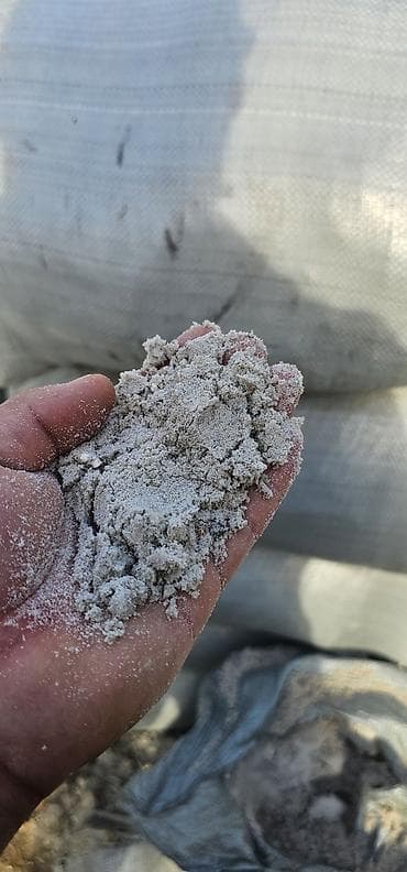 военные одежда: Продаю белый песок для расшивки облицовочного кирпича. Чистый — 1