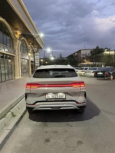 открыть капот: BYD Song Plus: 2023 г., Робот, Электромобиль, Кроссовер — 5
