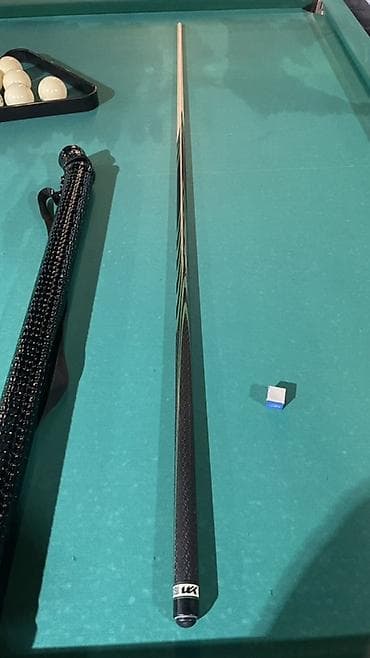 кий блярдный: Бильярдный кий разборный + чехол и мел Комплектация: - кий из двух — 3