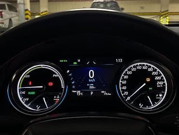 Toyota Camry: 2022 г., 2.5 л, Вариатор, Гибрид, Седан — 6