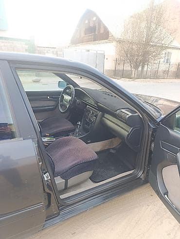 салон на гольф 2: Audi 100: 1991 г., 2.3 л, Ручные, Бензин, Седан — 5