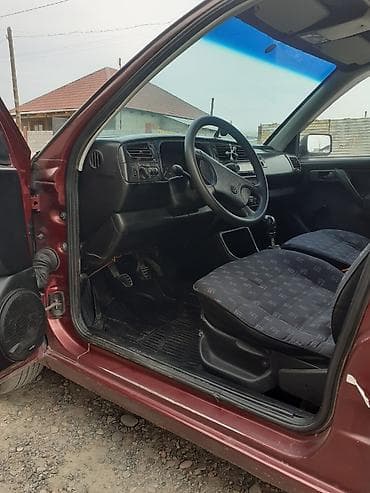 Volkswagen Golf: 1992 г., Механика, Хэтчбэк
