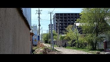 срочно связи выездом: Продаю угловой 6- комнатный дом плюс большая новая 2 ком времянка с — 10