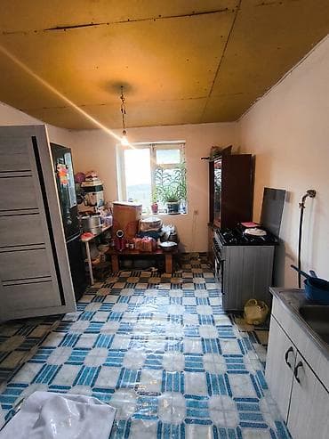 Дома: Продаю Дом ж/м Учкун Ауэзова х Сатылдиева Дом 3х ком. Общая площадь — 2