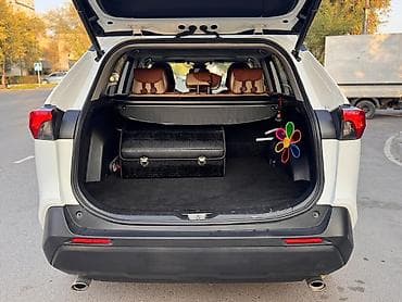 li auto: Toyota RAV4: 2019 г., Бензин, Кроссовер — 2