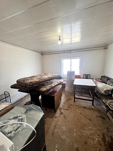 Бөлмөлөр: 📌В Сокулуке (нижняя зона) продается дом. ✅Участок 6 соток. ✅Площадь — 2