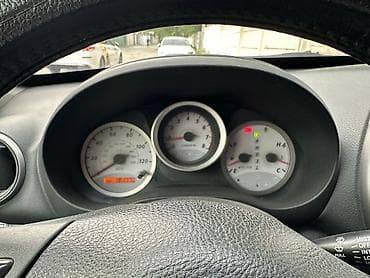 Toyota RAV4: 2004 г., 2.4 л, Автомат, Бензин, Кроссовер — 6