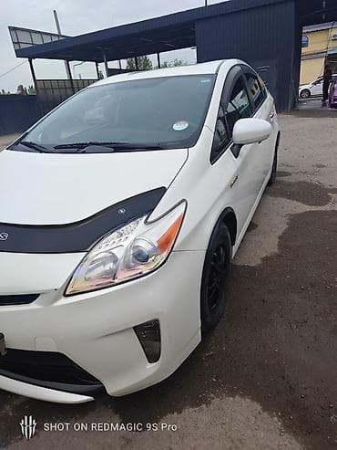 toyota prius 2013: Toyota Prius: 2013 г., 1.8 л, Вариатор, Гибрид, Хэтчбэк — 6