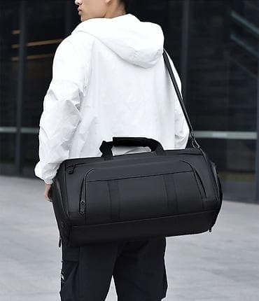 michail kors: ПРОДАЮ НОВУЮ СТИЛЬНУЮ СУМКУ,ПОДОЙДЕТ КАК ДЛЯ РУЧНОЙ КЛАДИ ТАК И ДЛЯ — 1