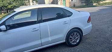 голфь 3: Volkswagen Polo: 2015 г., 1.6 л, Автомат, Бензин, Седан — 5