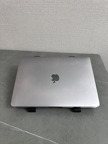 macbook m2 16: Ультрабук, Б/у, Apple M1, ОЗУ, RAM: 8 ГБ — 4