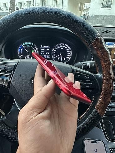 psp slim: IPhone Xr, Б/у, 128 ГБ, Красный, Чехол, 79 % — 4