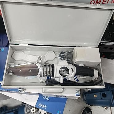 Ручной сварочный аппарат для пластиковых труб HYUNDAI (модель E10325)