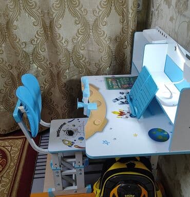 Детский столик