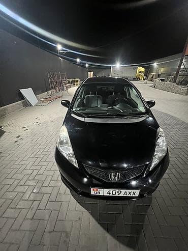 выхлоп е39: Honda Fit: 2010 г., 1.5 л, Автомат, Бензин, Хэтчбэк — 5