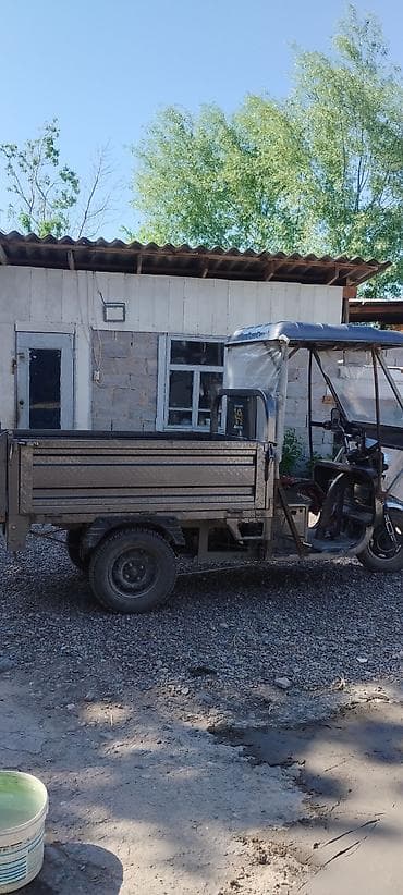 фура по региону и по городу: Легкий грузовик — 2