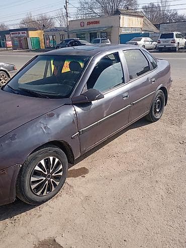 мото сатылат: Opel Vectra: 1996 г., 1.6 л, Механика, Бензин, Седан — 4