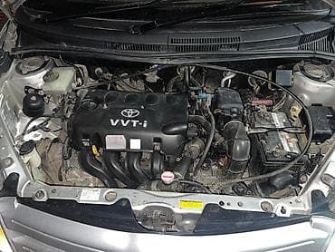 scion машина: Toyota Ist: 2004 г., 1.3 л, Автомат, Бензин, Хэтчбэк — 6