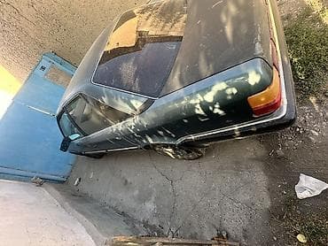 нерабочее авто: Audi 100: 1989 г., 3.6 л, Автомат, Бензин, Седан — 2