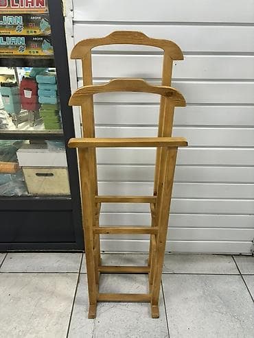 Напольная вешалка-стойка для одежды (слуга), дерево - Материал