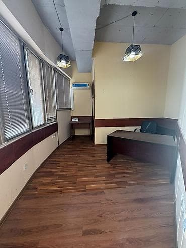 орион: Сдаю Аренда офисов, 35 м², В бизнес центре — 3