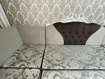 Балдар эмереги: Бурчу бар диван, Кутулар менен — 6